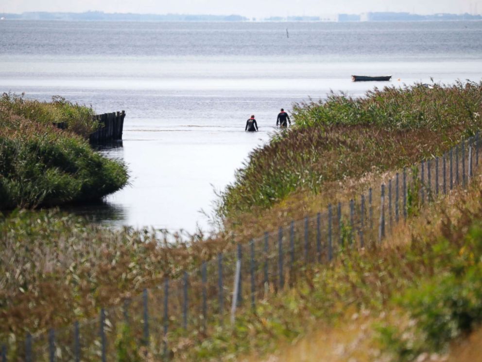 PHOTO:Members of The Danish Emergency Management Agency, assist police at Kalvebod Faelled in the search for bodyparts of journalist Kim Wall close to the site where her torso was found on August 21,2017,in Copenhagen, Denmark. 