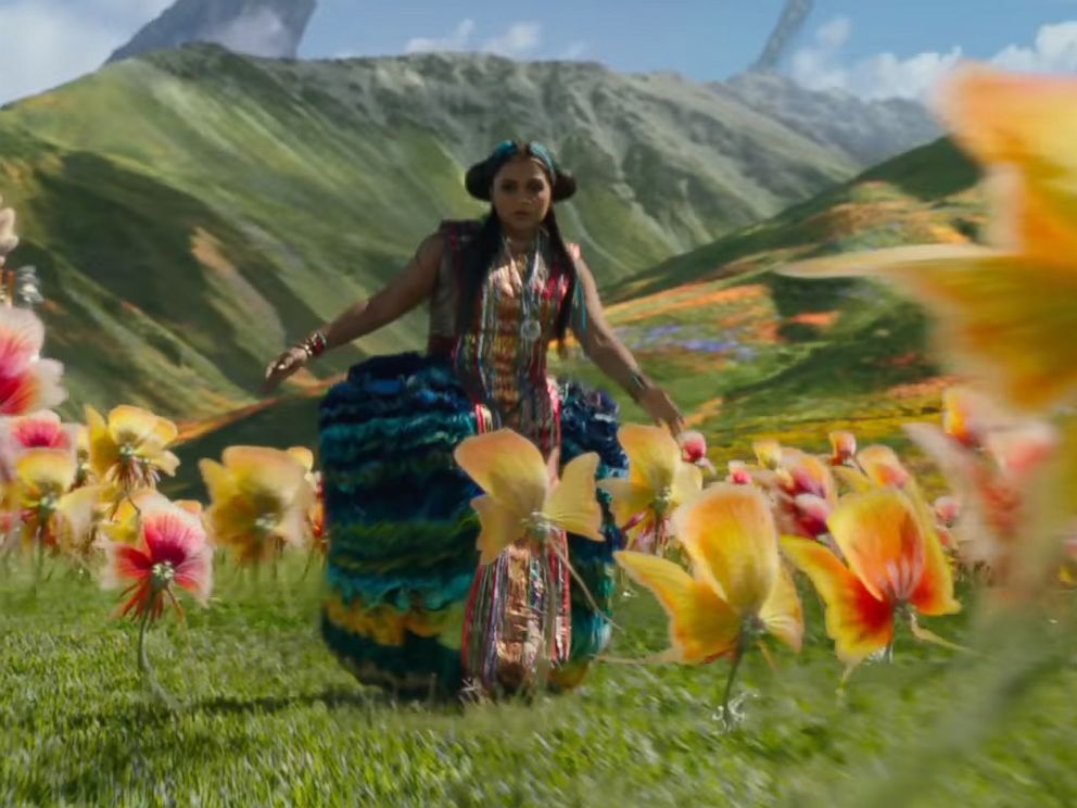PHOTO: Mindy Kaling is seen in an image made from the trailer for Walt Disney Studios, A Wrinkle in Time.