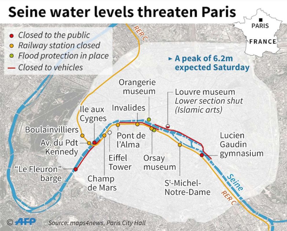 Map shows areas of Paris affected by flooding.