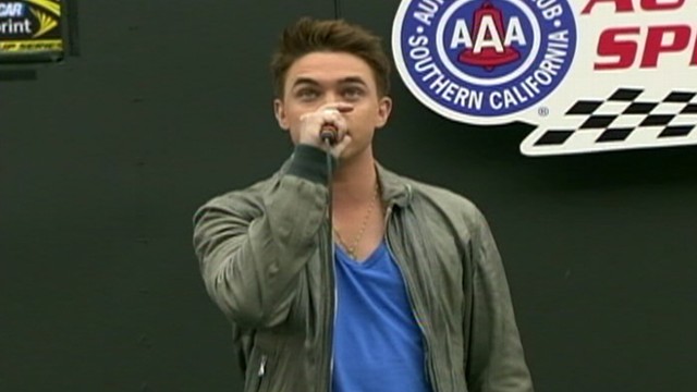 VIDEO: Jesse McCartney forgets the Star-Spangled Banner singing at a NASCAR event.